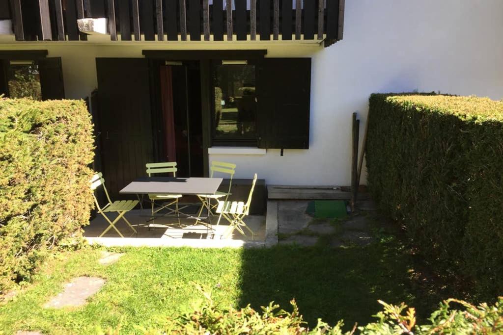 Studio Au Calme Avec Jardin Et Vue Mont-Blanc Chamonix Exterior foto
